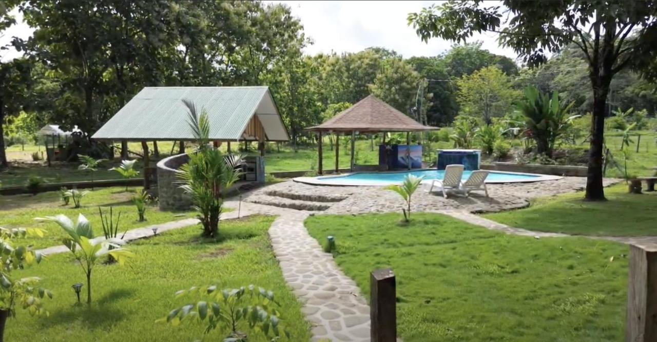 Gypsy Wagons Hotel ปาโวเนส ภายนอก รูปภาพ