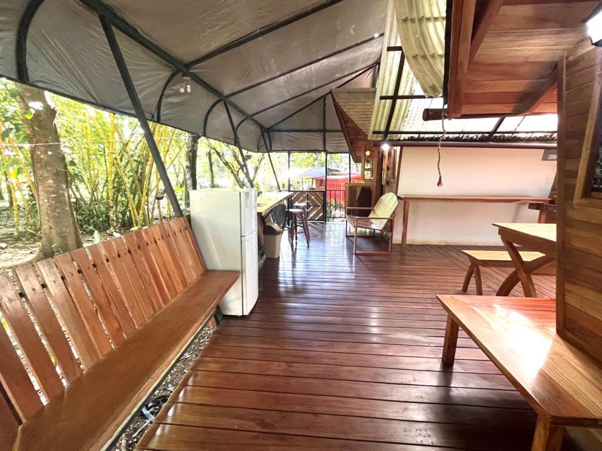 Gypsy Wagons Hotel ปาโวเนส ภายนอก รูปภาพ