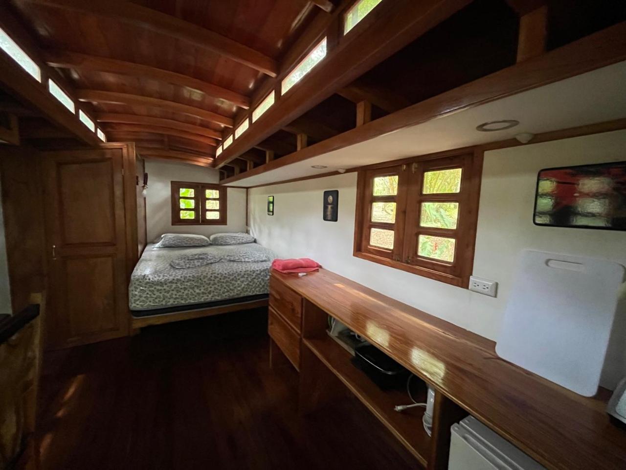 Gypsy Wagons Hotel ปาโวเนส ภายนอก รูปภาพ