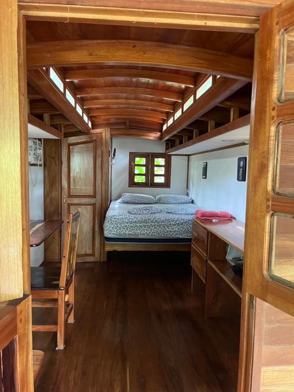Gypsy Wagons Hotel ปาโวเนส ภายนอก รูปภาพ