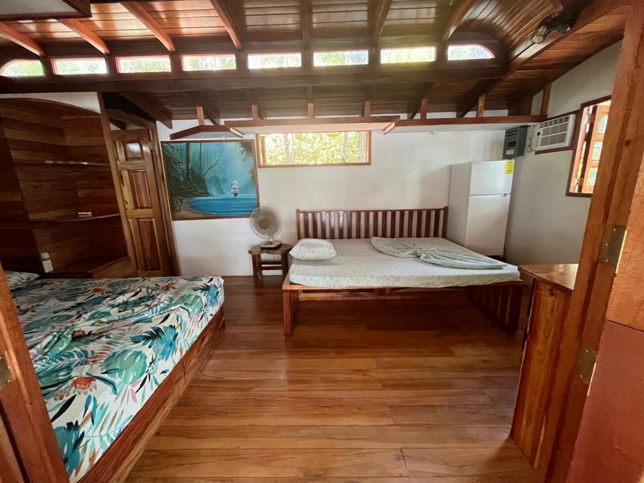 Gypsy Wagons Hotel ปาโวเนส ภายนอก รูปภาพ