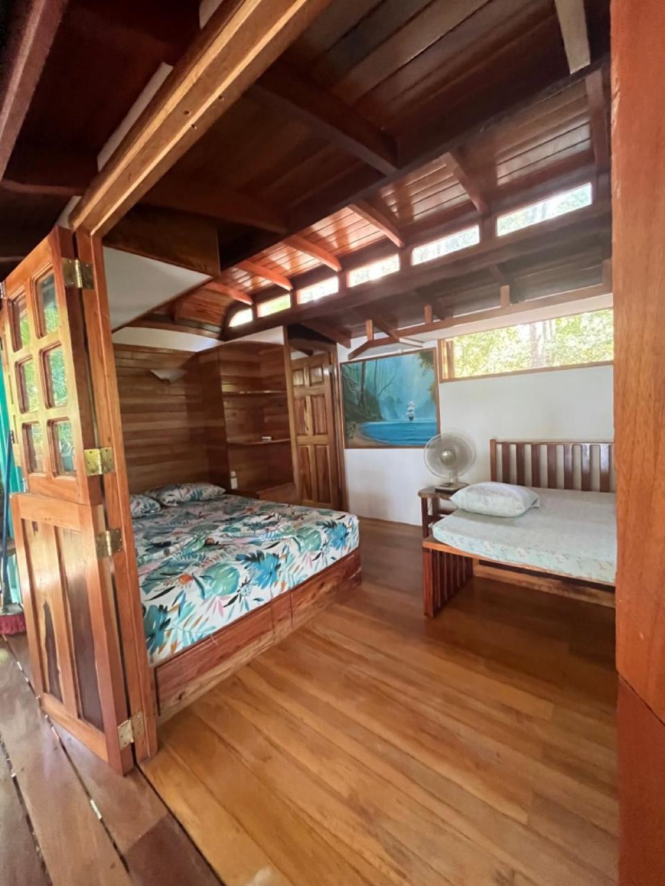 Gypsy Wagons Hotel ปาโวเนส ภายนอก รูปภาพ