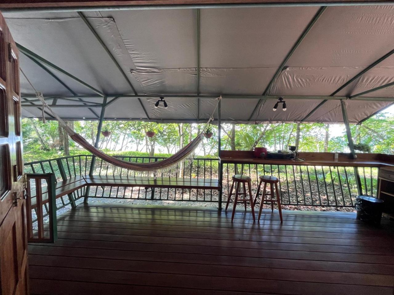 Gypsy Wagons Hotel ปาโวเนส ภายนอก รูปภาพ