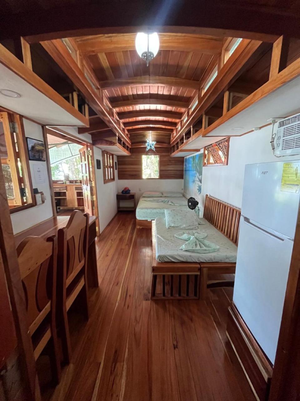 Gypsy Wagons Hotel ปาโวเนส ภายนอก รูปภาพ
