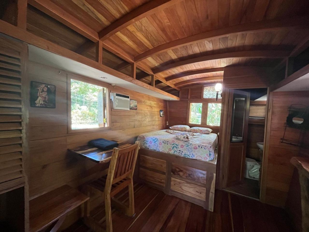 Gypsy Wagons Hotel ปาโวเนส ภายนอก รูปภาพ